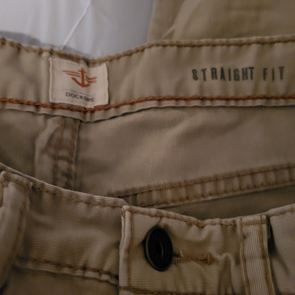 Men Dockers Pants, straight fit ,Size 30x32 - Picture 4 of 6